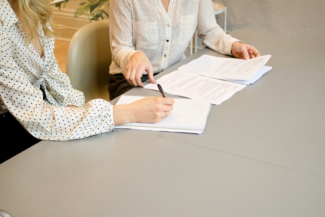 Independent legal advice consultation